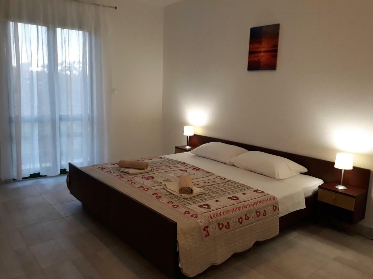 Apartments Jelicic Biograd Na Moru Εξωτερικό φωτογραφία