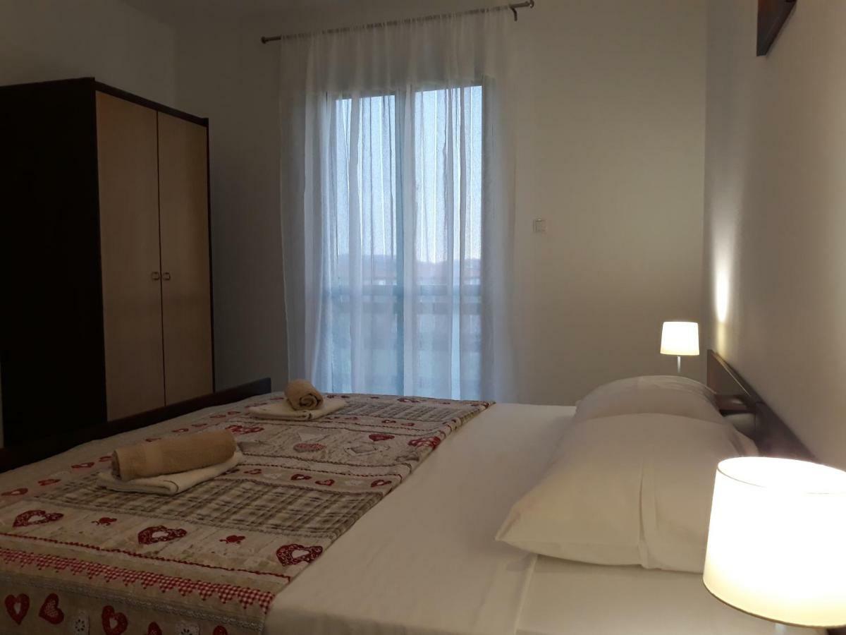 Apartments Jelicic Biograd Na Moru Εξωτερικό φωτογραφία
