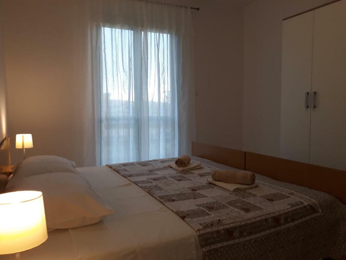 Apartments Jelicic Biograd Na Moru Εξωτερικό φωτογραφία